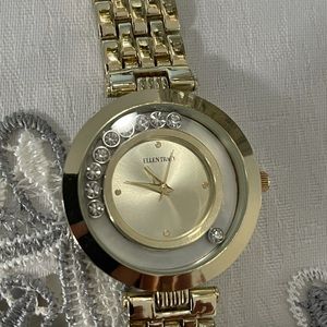 Ellen Tracy Watch